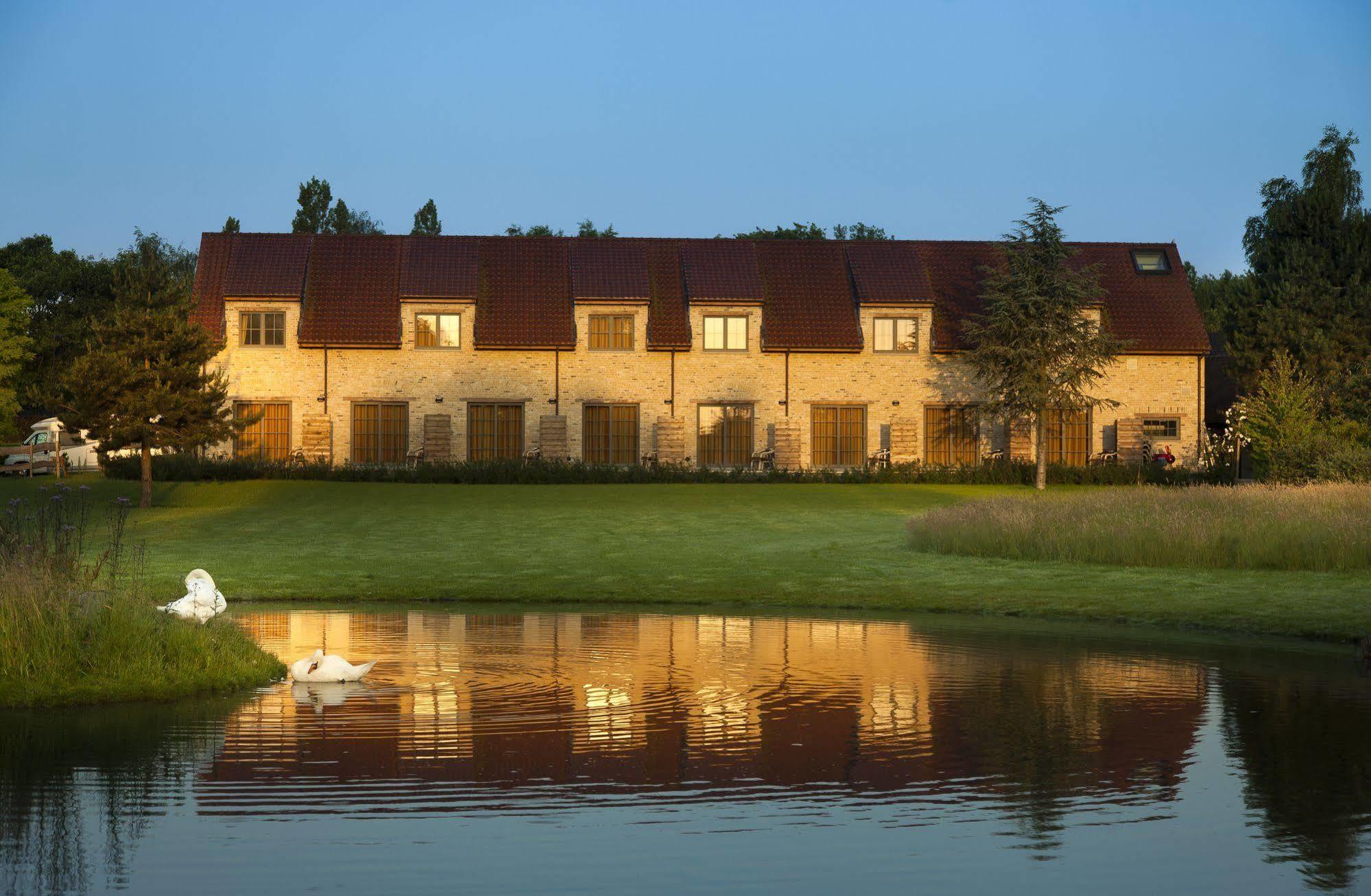 Country Lodge Hotel Moriaanshoofd Уденарде Екстериор снимка