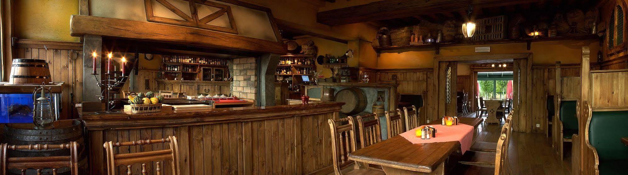 Country Lodge Hotel Moriaanshoofd Уденарде Екстериор снимка