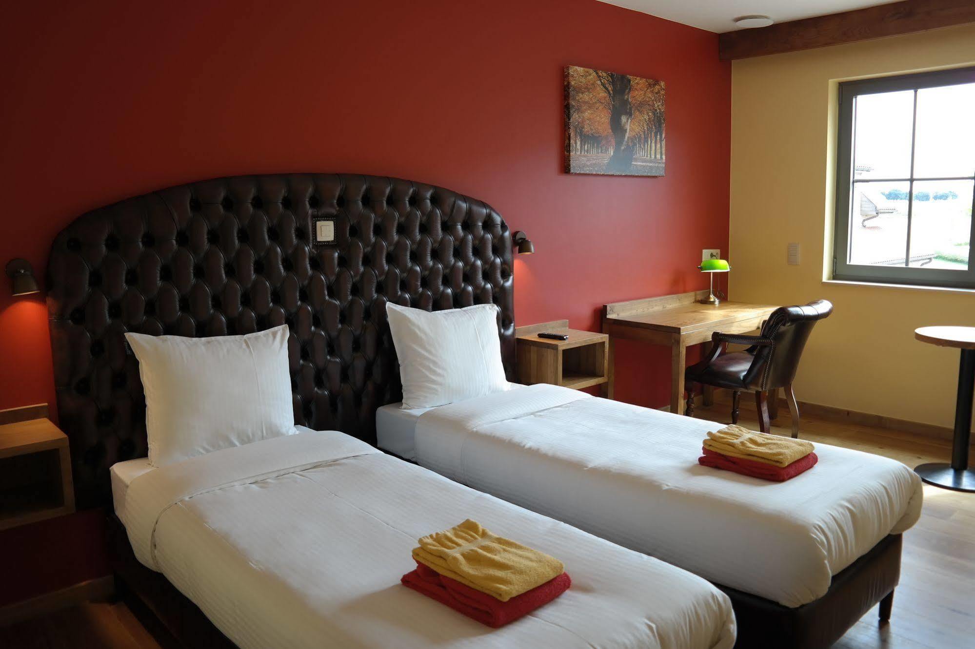 Country Lodge Hotel Moriaanshoofd Уденарде Екстериор снимка