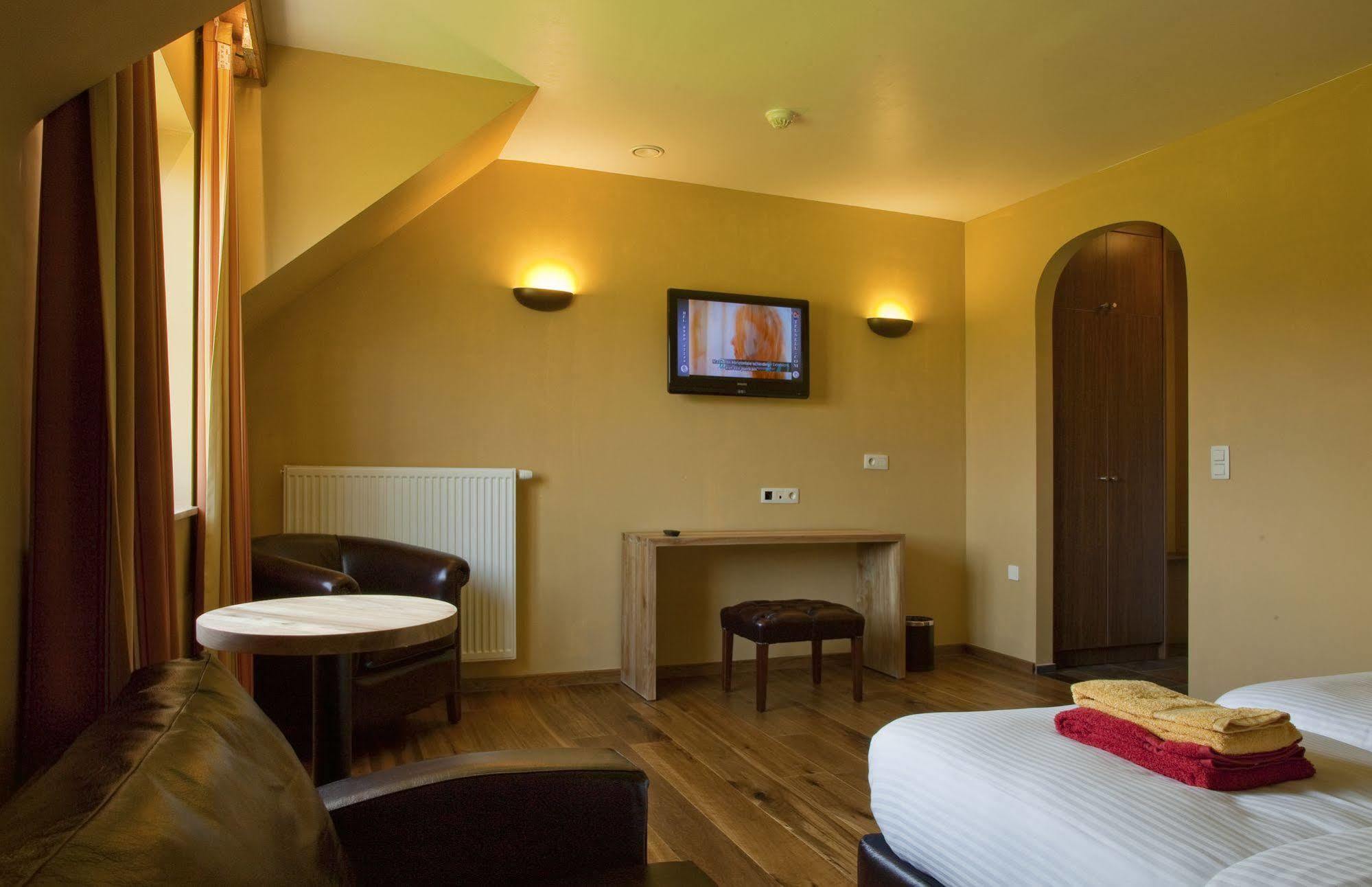 Country Lodge Hotel Moriaanshoofd Уденарде Екстериор снимка